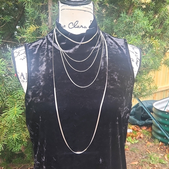 Jewelry - NECKLACE ▪︎ Silver 5 Layer Cascading necklace